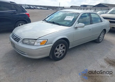 2000 Toyota Camry Le V6 z USA, uszkodzony, nr VIN JT2BF22K6Y0256777